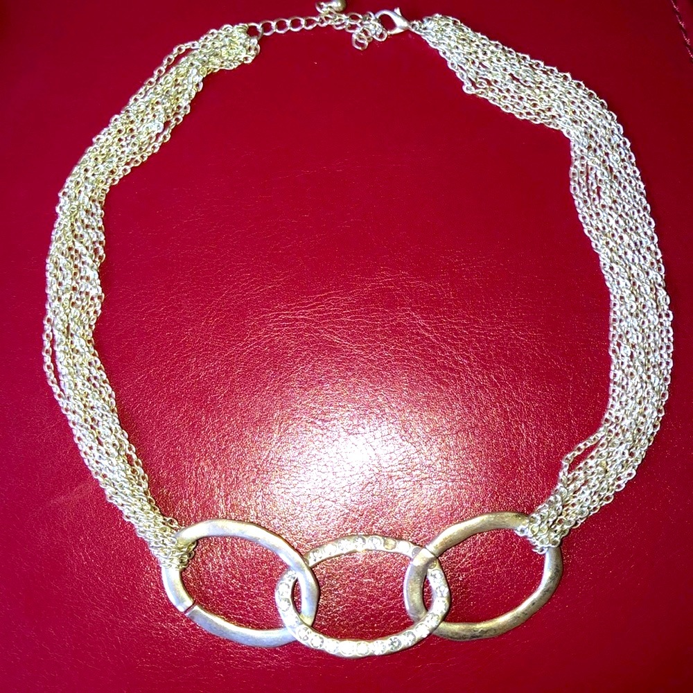 ⚠️Ovals w/ rhinestones necklace - Picture 1 of 3